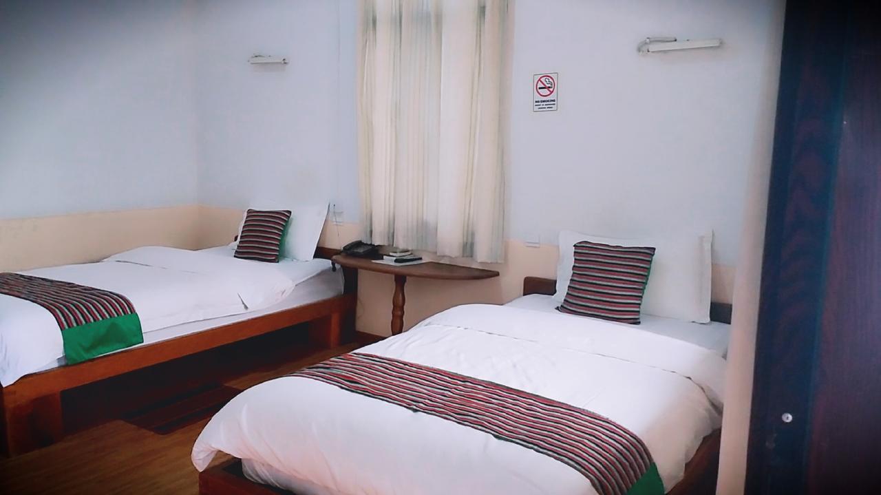 Wun Tawp Garden Hotel Myitkyinā Eksteriør billede